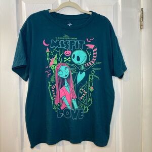 Disney The Nightmare Before Christmas 'Misfit Love' Graphic Tee Women Size L